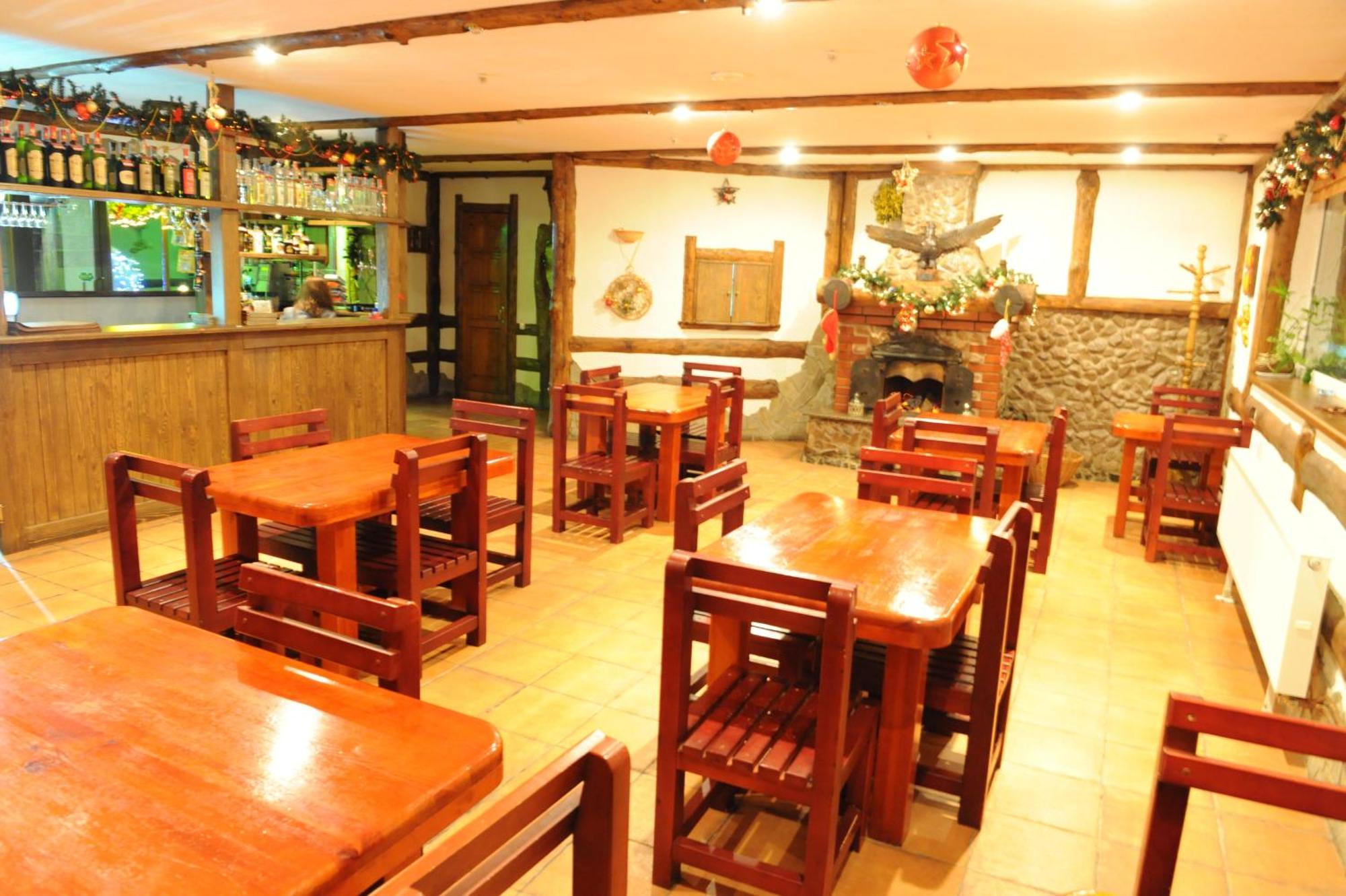 Oazis-M Hotel Babin ภายนอก รูปภาพ