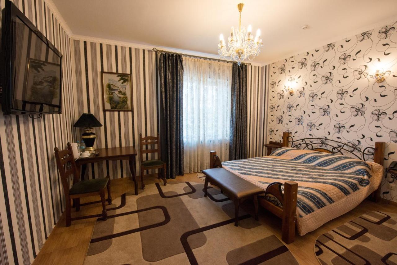 Oazis-M Hotel Babin ภายนอก รูปภาพ